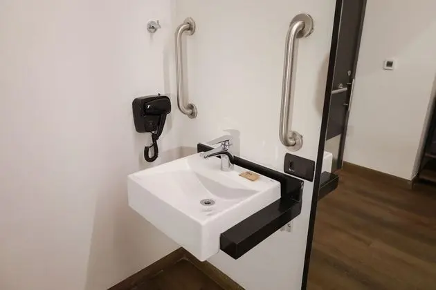 Tek Büyük Yataklı Oda, 1 Çift Kişilik Yatak, Engellilere Uygun