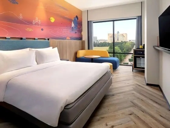 Deluxe Tek Büyük Yataklı Oda