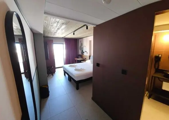 Standard Oda, Şehir Manzaralı
