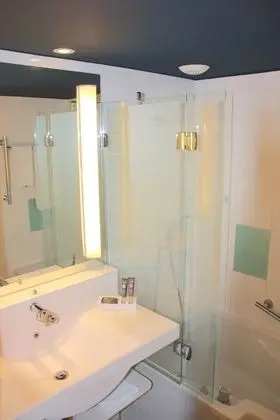 Standard Tek Büyük Yataklı Oda, 1 Çift Kişilik Yatak ve Çekyat