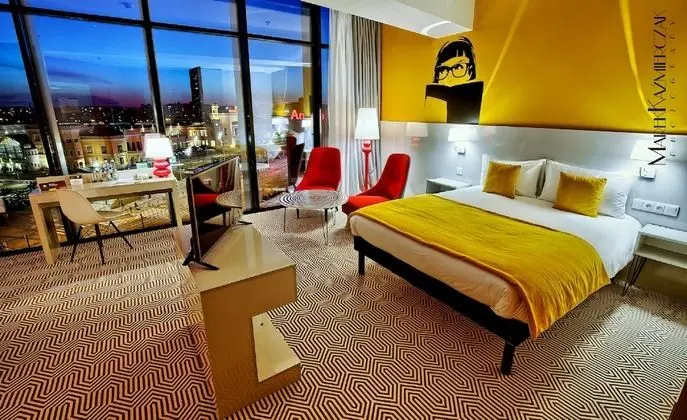 Comfort Tek Büyük Yataklı Oda, 1 Çift Kişilik Yatak ve Çekyat (Premium)