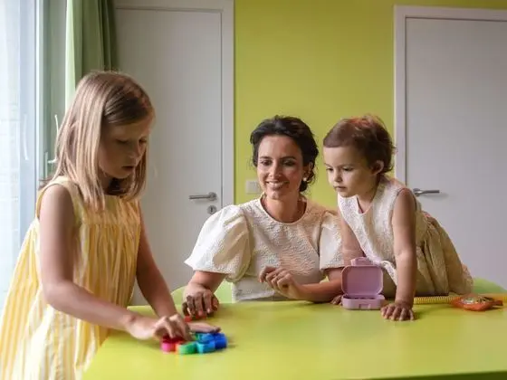 Junior Süit, 1 En Büyük (King) Boy Yatak ve Çekyat, Balkon