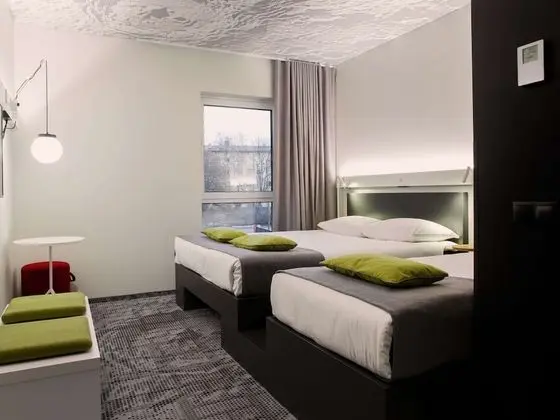 Family Tek Büyük Yataklı Oda, 1 Çift Kişilik Yatak ve Çekyat