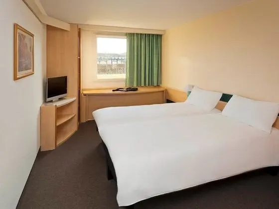 Standard Oda, 3 Tek Kişilik Yatak