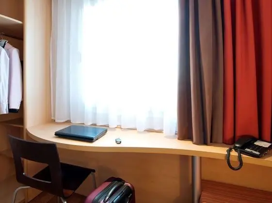 İki Ayrı Yataklı Oda, 2 Tek Kişilik Yatak