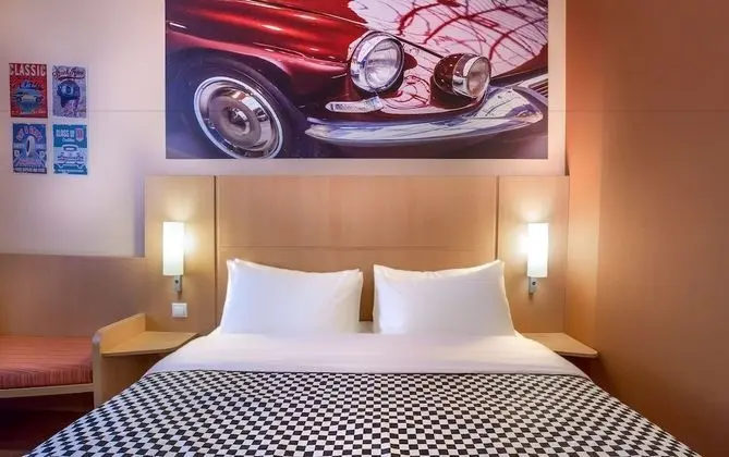 İki Ayrı Yataklı Oda, 2 Tek Kişilik Yatak