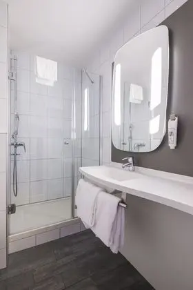 Oda, 1 Çift Kişilik Yatak, Balkon (New Sleep Comfort Concept)