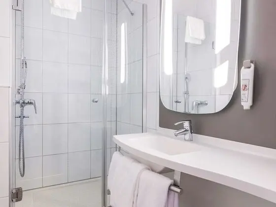 Tek Büyük Yataklı Oda, Balkon (New Sleep Comfort Concept)
