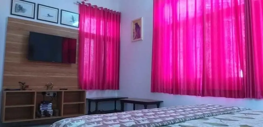 Deluxe Tek Büyük veya İki Ayrı Yataklı Oda