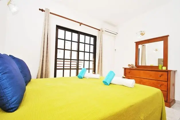 Villa, 5 Yatak Odası, Kişiye Özel Havuzlu, Denize Bakan