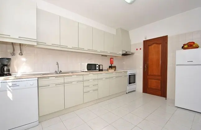 Villa, 5 Yatak Odası, Kişiye Özel Havuzlu, Denize Bakan