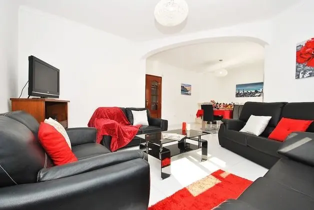 Villa, 5 Yatak Odası, Kişiye Özel Havuzlu, Denize Bakan