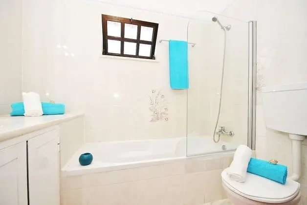 Villa, 5 Yatak Odası, Kişiye Özel Havuzlu, Denize Bakan