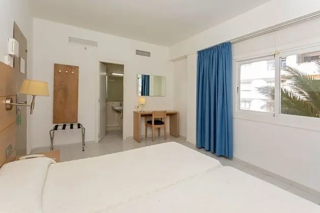 Basic Tek Büyük Yataklı Oda