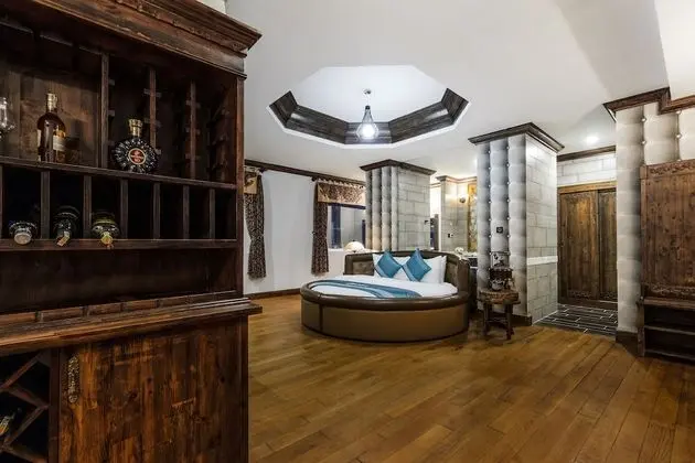 Grand Süit, Nehir Manzaralı