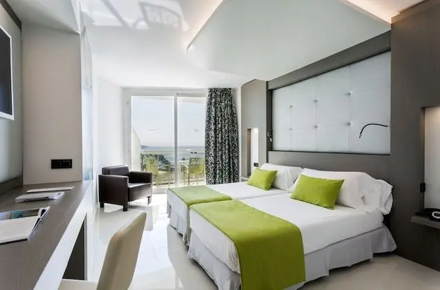 Tek Büyük Yataklı Oda, Balkon (Joy)