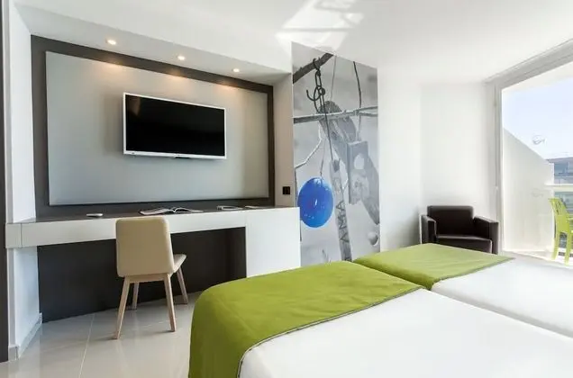 Tek Büyük Yataklı Oda, Balkon (Joy)