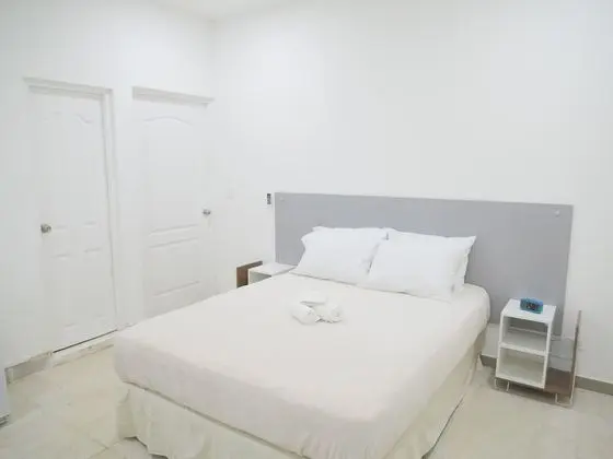 Comfort Tek Büyük Yataklı Oda, 1 Büyük (Queen) Boy Yatak, Buzdolabı ve Mikrodalga