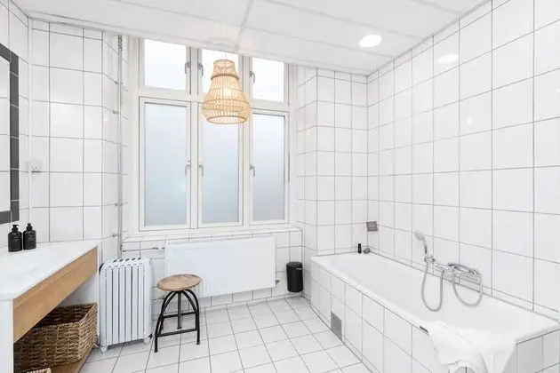 X-Large (1 King Size Bed or 2 Sgl Bed 180x200cm)