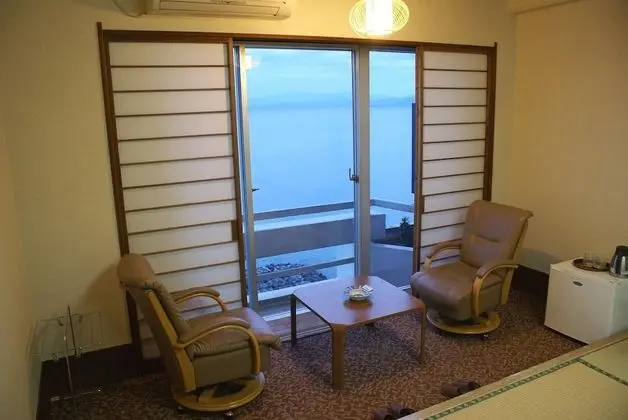 Basic Oda, Sigara İçilmez, Kısmi Deniz Manzarası
