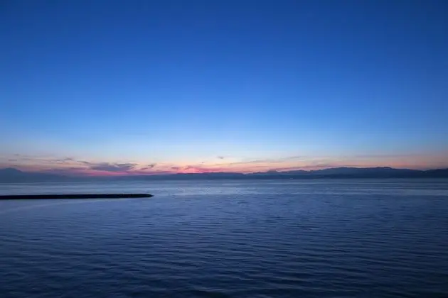 Basic Oda, Sigara İçilmez, Kısmi Deniz Manzarası