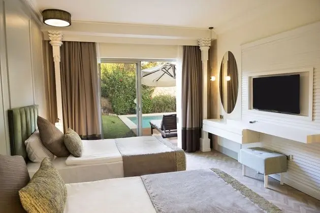 Bali Deluxe Villa (Quadruple Use)