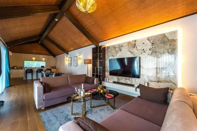 Superior Villa