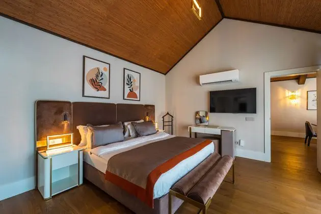 https://images.etstur.com/imgproxy/resize/2560x1440/files/images/hotelImages/etsrooms/108/IC_Hotels_Green_Palace__Villas_20241129153702_4.jpg