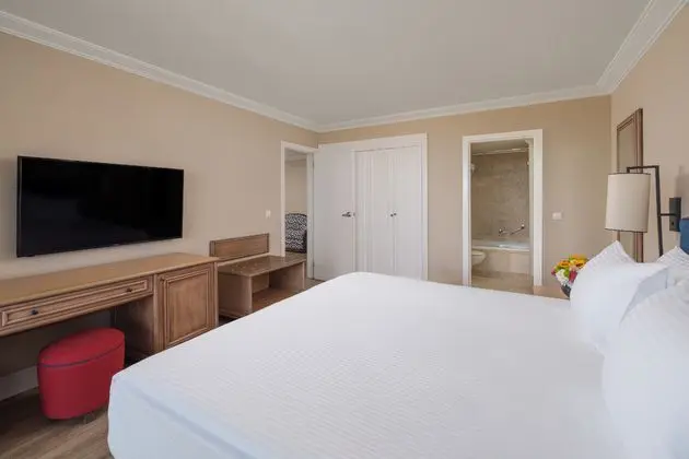 https://images.etstur.com/imgproxy/resize/2560x1440/files/images/hotelImages/etsrooms/108/IC_Hotels_Green_Palace__Villas_20250414162054_1.jpg