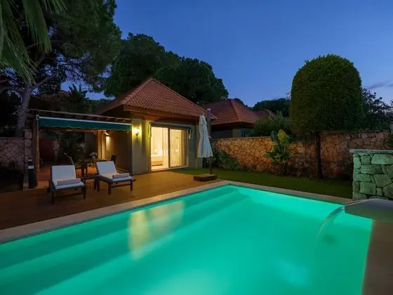 https://images.etstur.com/imgproxy/resize/2560x1440/files/images/hotelImages/etsrooms/108/IC_Hotels_Green_Palace__Villas_20250414173044_2.jpg