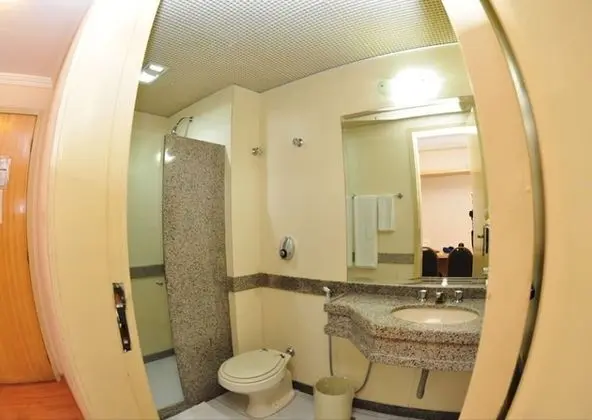 Standard Tek Büyük Yataklı Oda