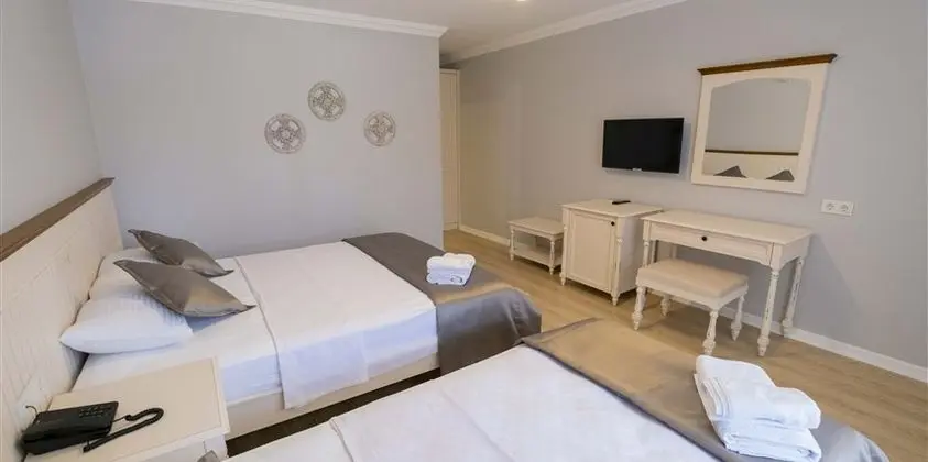 Comfort Suite - İadesiz Sadece Oda