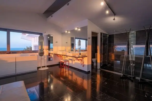 Luxury Villa