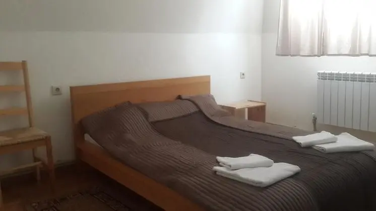 Standard Tek Büyük Yataklı Oda