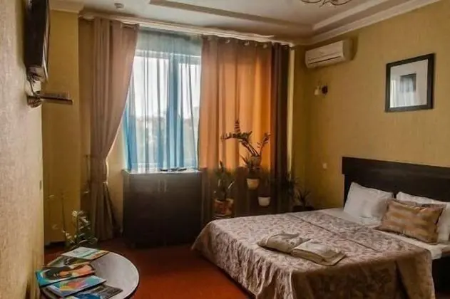 Standard Tek Büyük Yataklı Oda