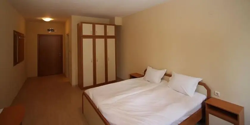Tek Büyük veya İki Ayrı Yataklı Oda, Balkon