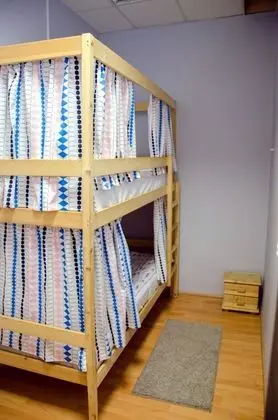 İki Ayrı Yataklı Oda, Ortak Banyo