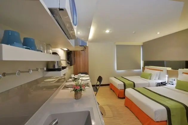 Deluxe Room Twin Beds