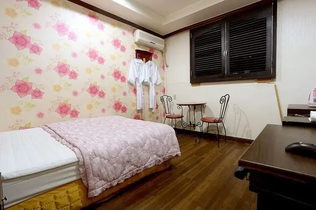 Oda (Standard Room)