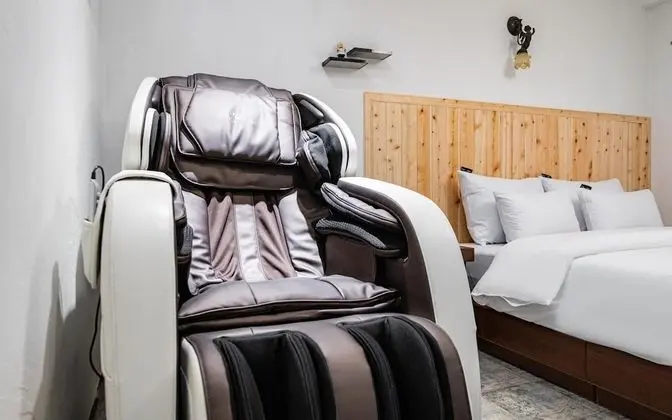 Oda (Best Room (Massage Chair TV Netflix H)