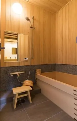 Ev, Sigara İçilmez (Dog Friendly)
