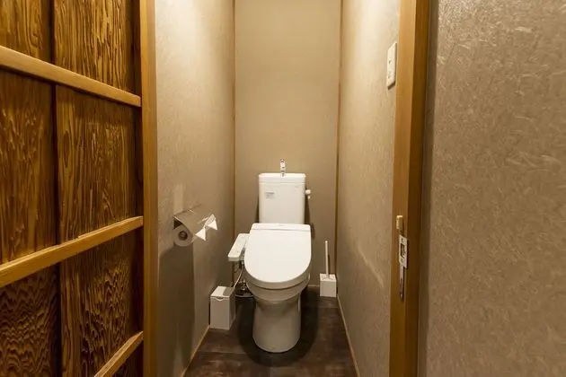 Ev, Sigara İçilmez (Dog Friendly)