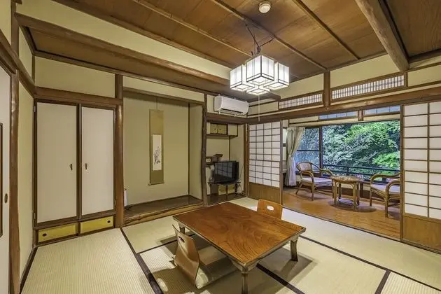 Standard Oda, Ortak Banyo (Japanese Style, Medium)