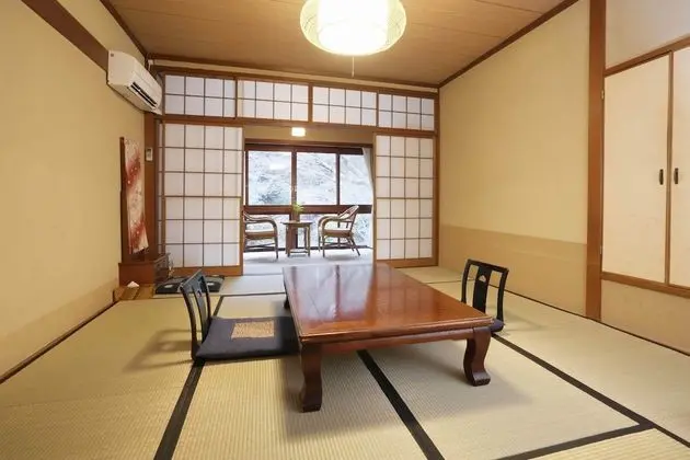 Traditional Dört Kişilik Oda (Japanese Style, Panoramic-view Bath)