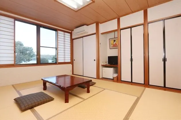 Traditional Oda (Japanese Style, for 4 People)