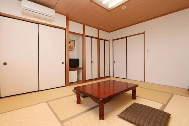 Traditional Oda (Japanese Style, for 4 People)