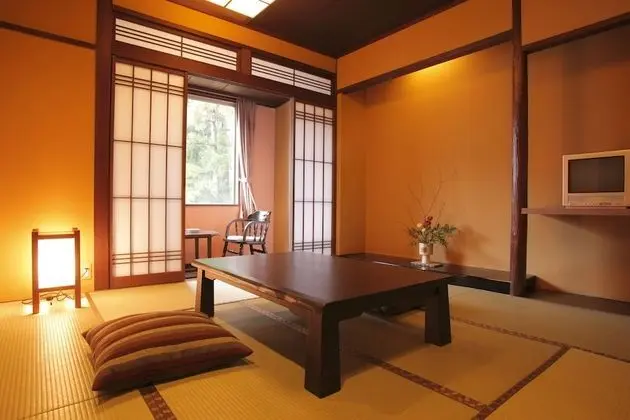 Traditional Oda, Sigara İçilmez, Dağ Manzaralı (Japanese Style Room for 4 Person)
