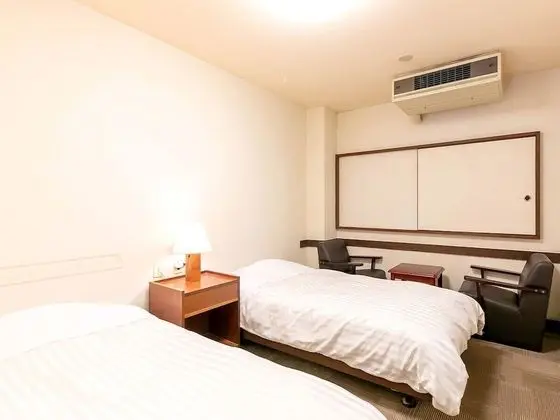 İki Ayrı Yataklı Oda, Sigara İçilebilir, Ortak Banyo (Half Board)