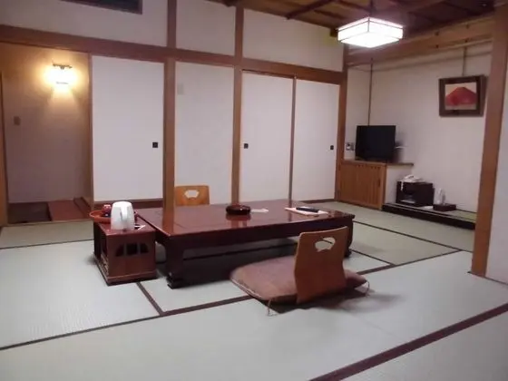 Traditional Oda (Japanese-Style, with Balcony)