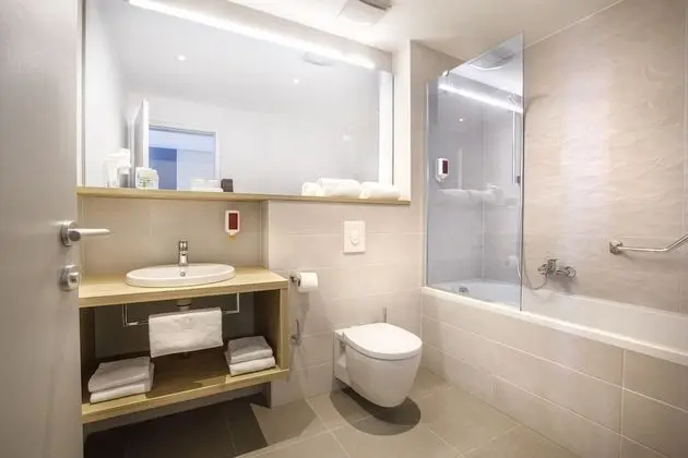 Superior Tek Büyük veya İki Ayrı Yataklı Oda, Balkon, Deniz Manzaralı